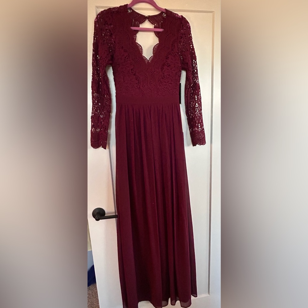 Long sleeve dress with lace
